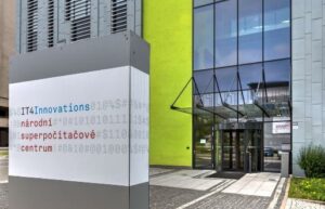 Realizace zálohovaného napájení superpočítače Anselm 1